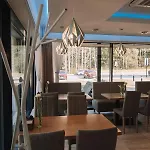Merepargi & Cafe Hotel