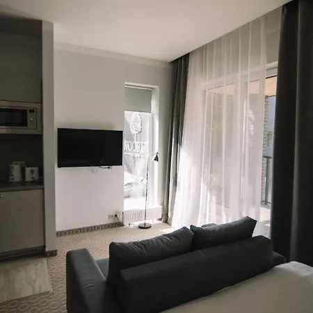Merepargi & Cafe 4*