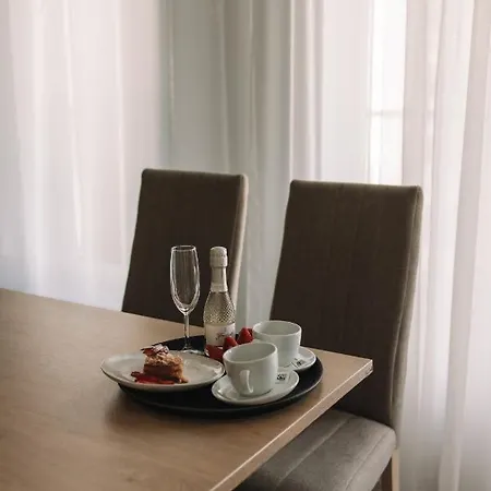 Merepargi & Cafe Отель 4*