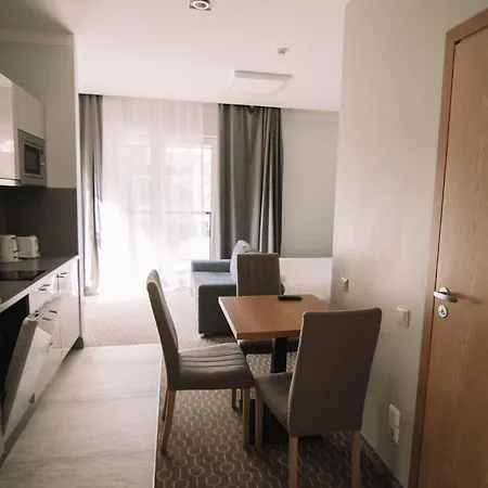 Merepargi & Cafe Hotel 4*