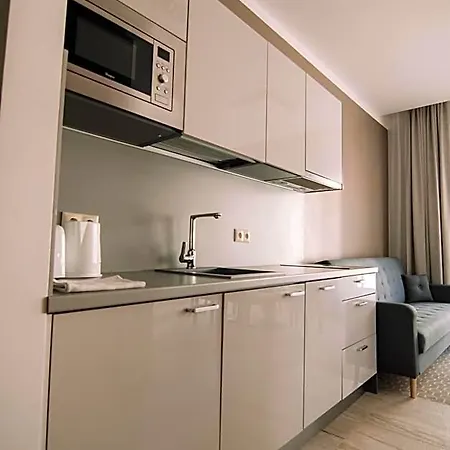 Merepargi & Cafe 4*