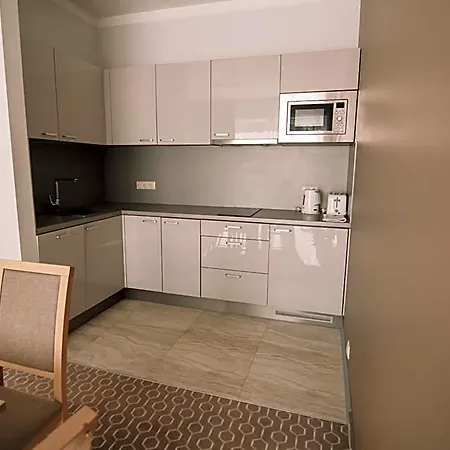 Hotel Merepargi & Cafe 4*