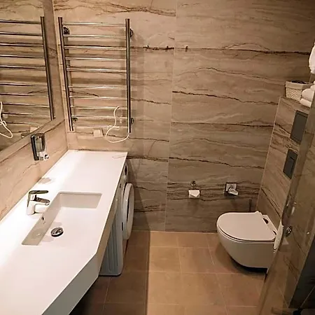 Merepargi & Cafe Hotel