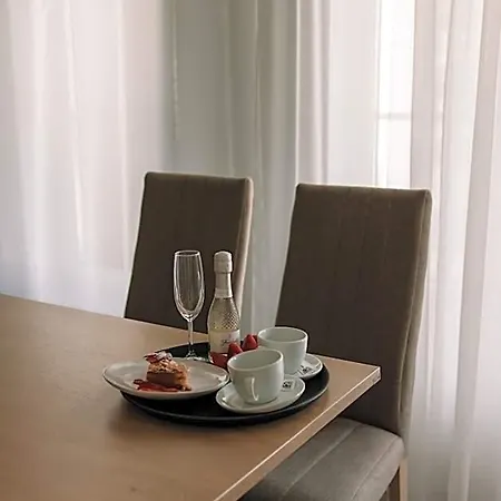 Merepargi & Cafe Отель