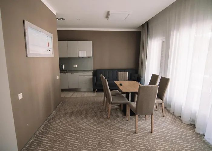 Merepargi & Cafe Hotell