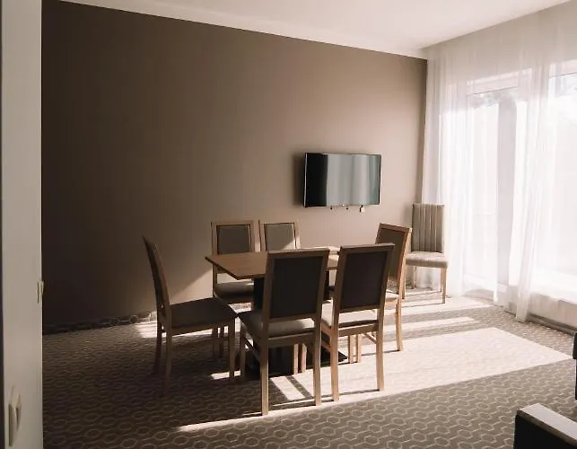 Отель Merepargi & Cafe