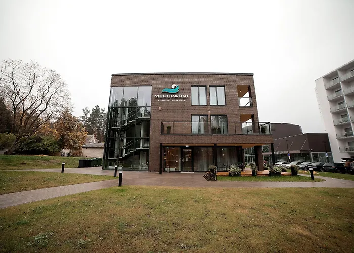 Merepargi & Cafe Hotell