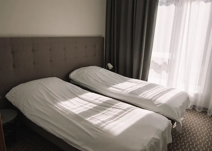 Merepargi & Cafe 4* Narva-Jõesuu